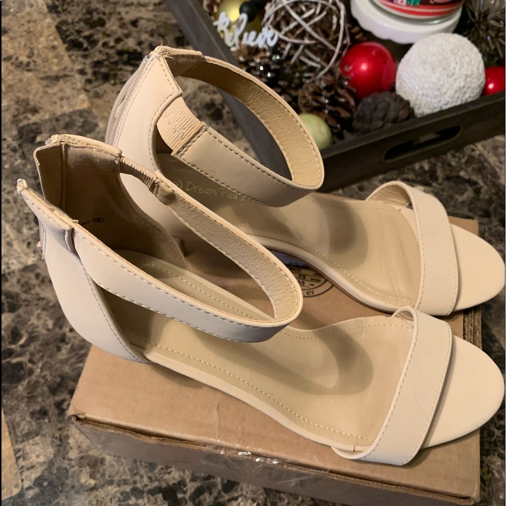 Woman’s shoe